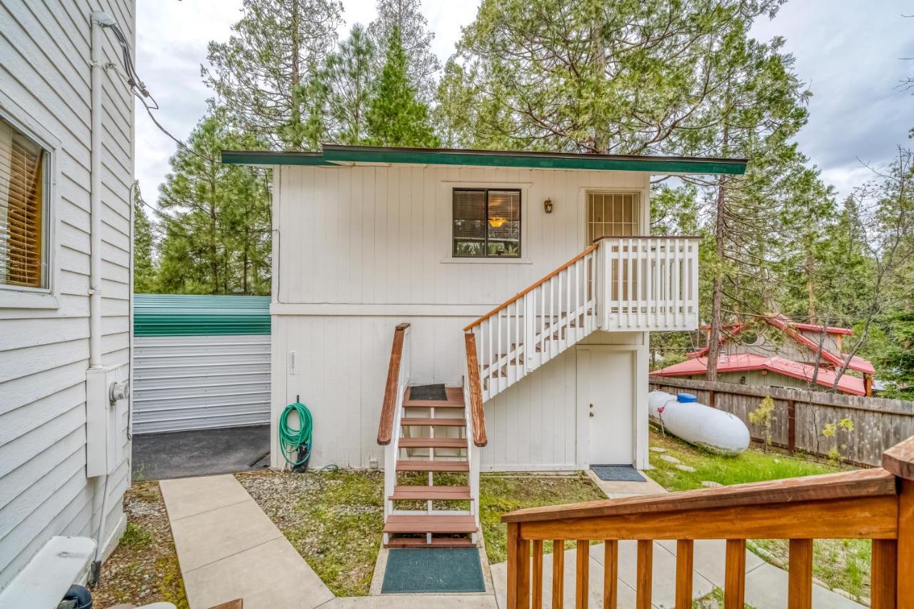Black Bear Cabin Bass Lake Exterior photo